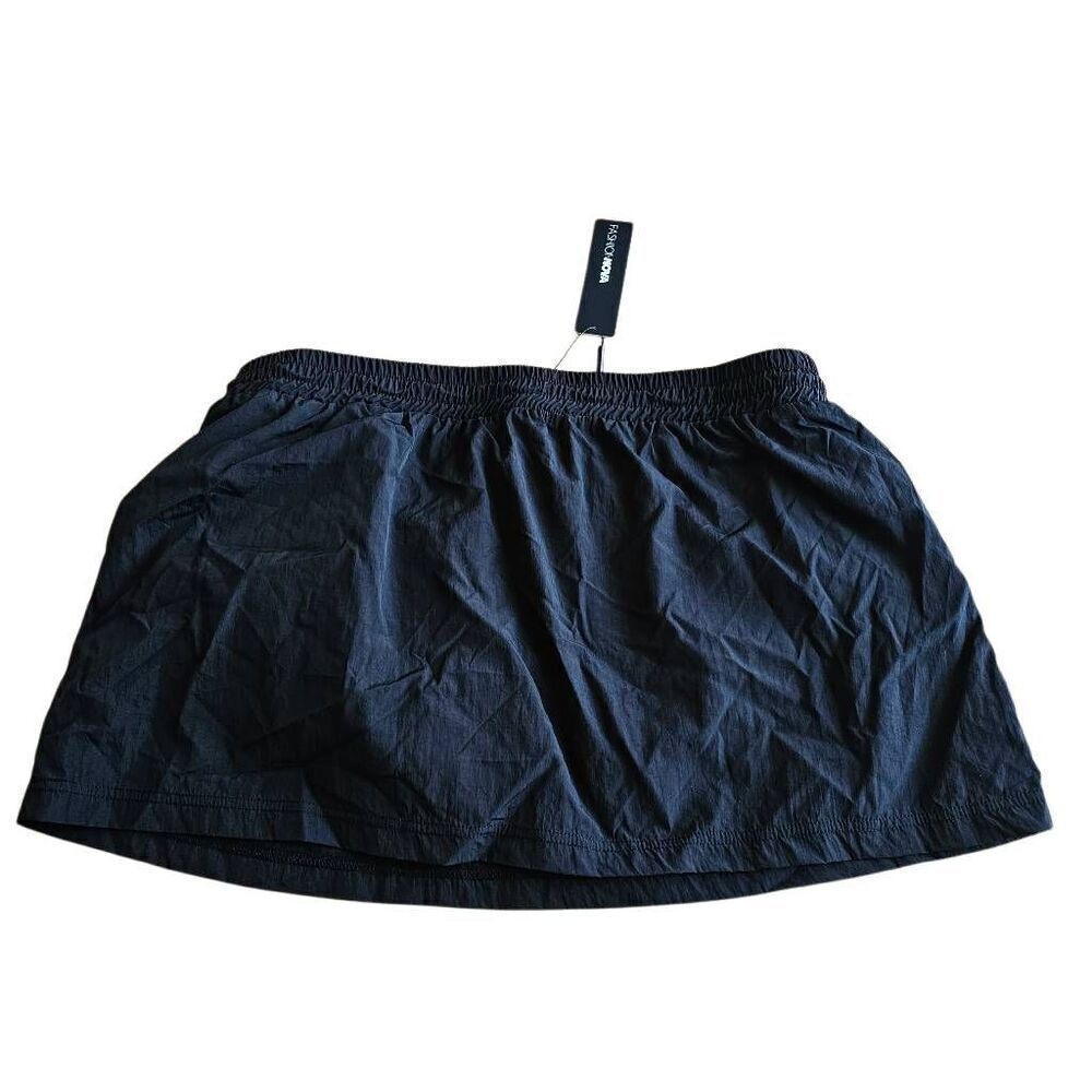 Fashion nova womens Sz 1X black nylon mini cargo skirt - Picture 2 of 7
